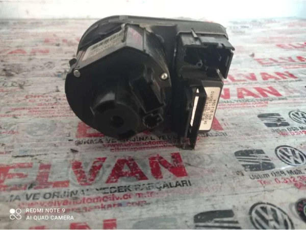 8P0919094 | Audi A3 Far Düğmesi VAG