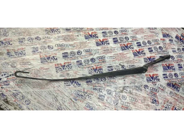 1M1955409B | Seat Leon Sol Silecek Kolu VAG
