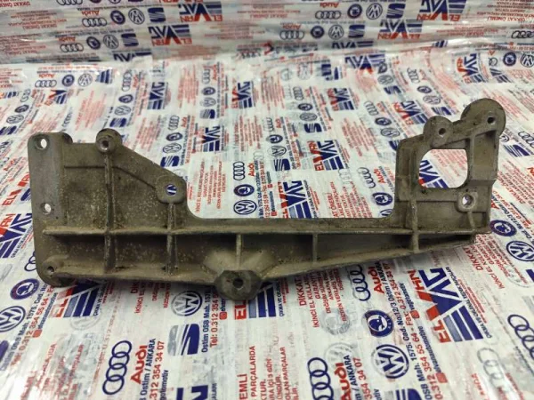 03G131159 | EGR Tutucu Braketi | VW Golf, Jetta, Passat - Audi A3 - Seat Altea, Leon VAG