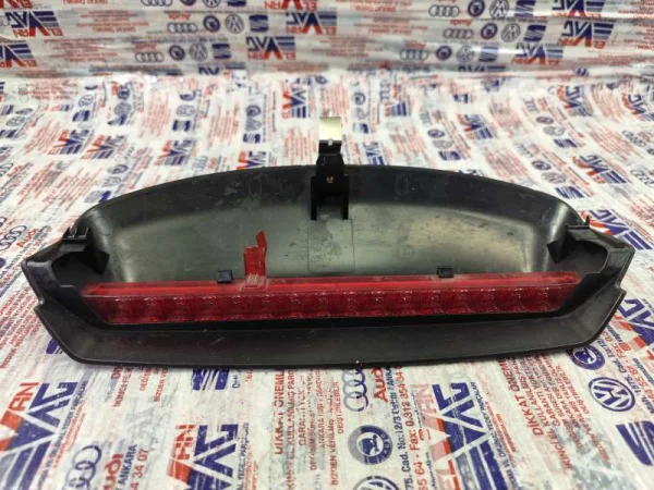5J7945097 | Skoda Roomster Üçüncü Stop Lambası VAG