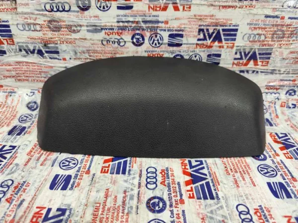5J7945097 | Skoda Roomster Üçüncü Stop Lambası VAG