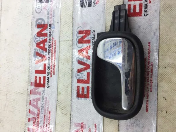 8D0839020 | Audi A4 Arka Sağ İç Kapı Kolu VAG