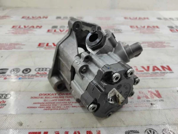 4Z7145156E | Hidrolik Direksiyon Pompası | Audi A4, A6 VAG