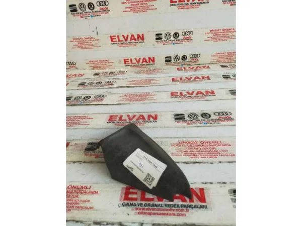 6N0837994B | VW Polo Sağ İç Ayna Üçgen Kapağı VAG