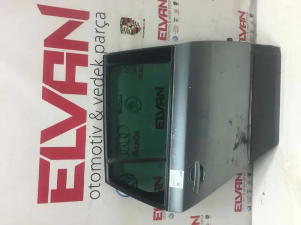 5J9833056 | Skoda Fabia Arka Sağ Kapı VAG