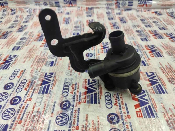 6R0965561A | Ek Su Pompası | VW Jetta, Passat, Polo - Audi A1 - Seat Ibiza, Toledo VAG