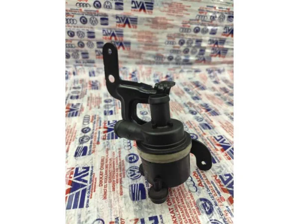 6R0965561A | Ek Su Pompası | VW Jetta, Passat, Polo - Audi A1 - Seat Ibiza, Toledo VAG