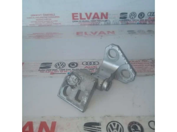 1K4833402L | Arka Sağ Üst Kapı Menteşesi | VW Golf, Jetta VAG