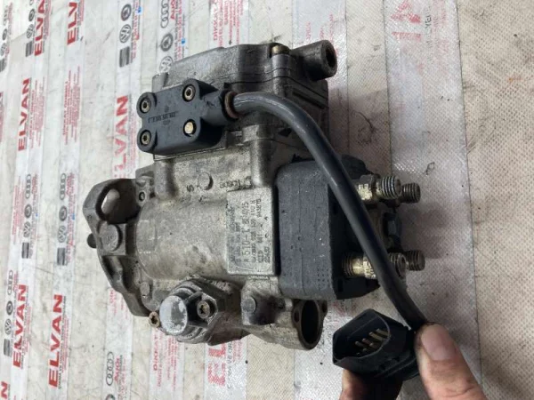 028130110H | Mazot Pompası | VW Golf, Passat, Vento - Audi A4, A6 VAG