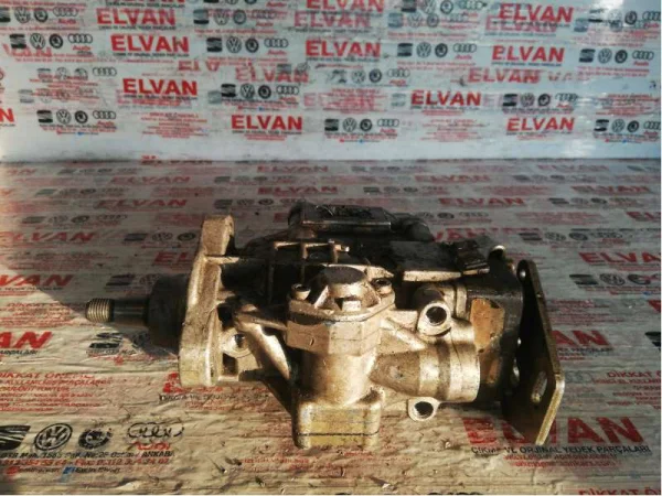 028130082A | VW Polo Mazot Pompası VAG