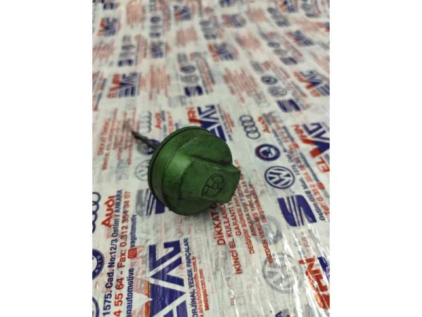 7E0422361 | Hidrolik Direksiyon Depo Kapağı VAG