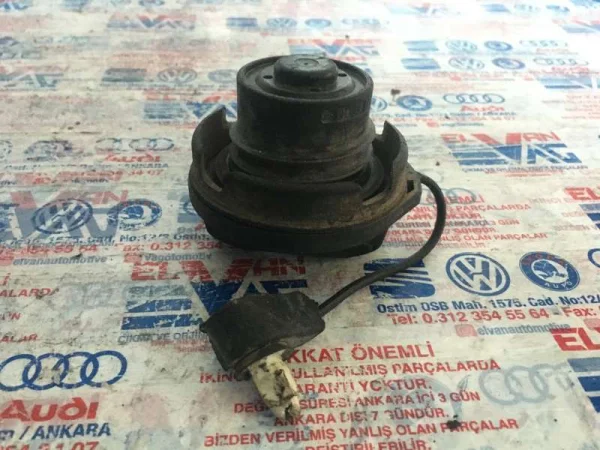 1J0201553Q | Yakıt Depo Kapağı VAG