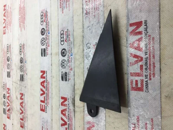 8P4853274 | Sağ Arka Kapı Cam Kenar Çıtası VAG