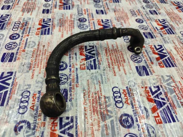 038145736A | VW Golf Turbo Yağ Dönüş Borusu VAG