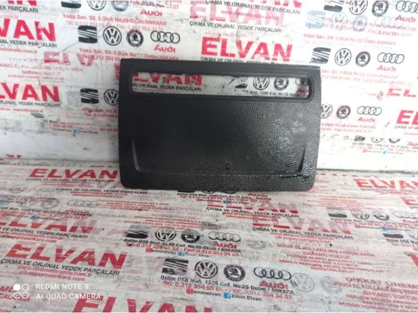 8V0857186E | Ekran Çerçevesi | Audi A3, RS 3 VAG