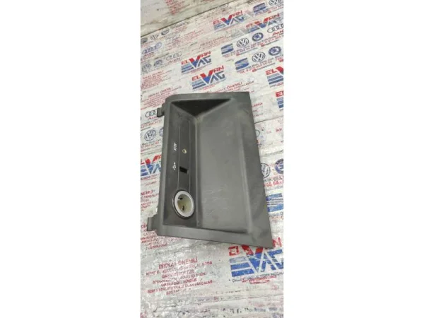 6V0857367A | Skoda Fabia USB Soketi VAG