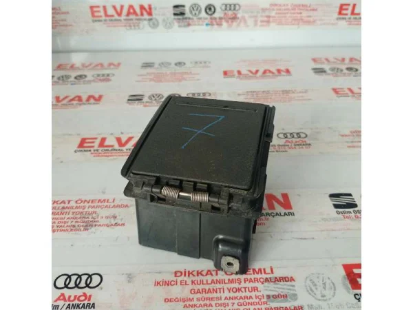 3U0864849 | Skoda Superb Küllük VAG