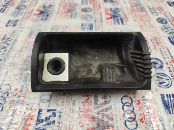 3B0857989B | VW Passat Ön Küllük VAG