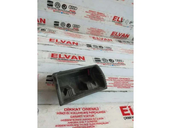 3B0857989A | Ön Küllük İçi | VW Passat - Seat Alhambra VAG