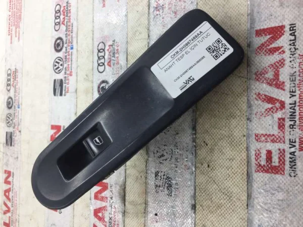 2H0867469AA | VW Amarok Kapı İç Döşeme Klipsi VAG