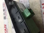 1P0959857 | Seat Leon Elektrikli Cam Düğmesi - 2
