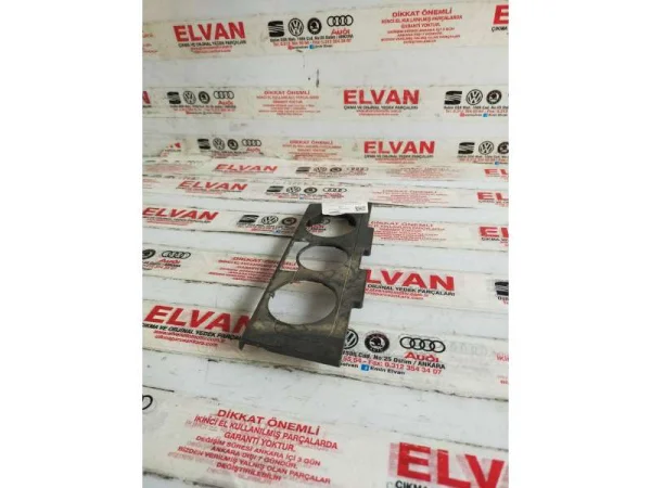 6R1819039 | Klima Kontrol Paneli Çerçevesi VAG