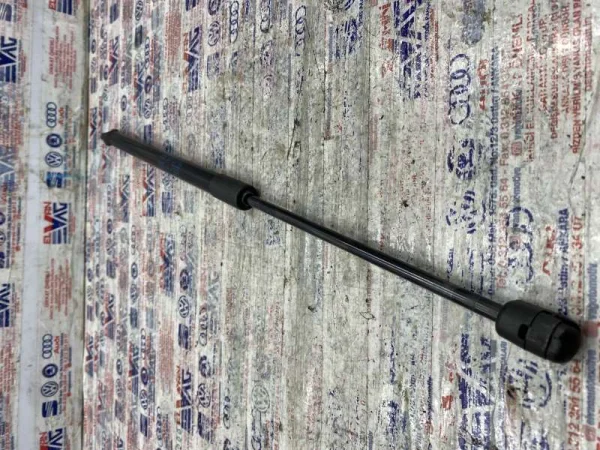 5F4827550A | Seat Leon Arka Bagaj Amortisörü VAG