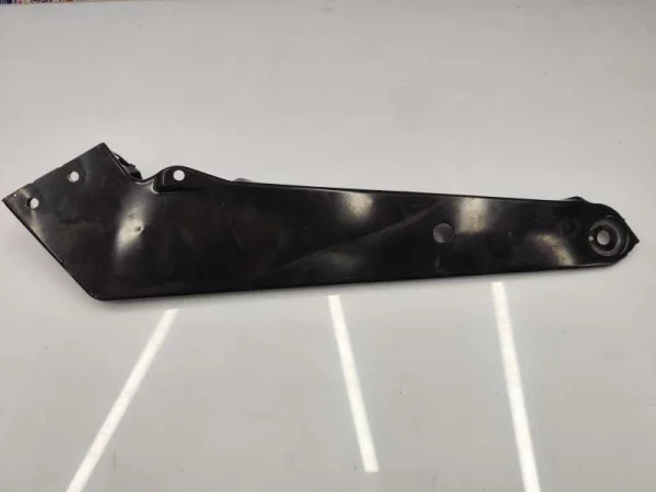 3G0806929 | VW Passat Sol Far Üst Bağlantı Sacı VAG