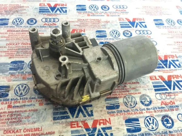 8P1955119E | Audi A3 Ön Silecek Motoru VAG