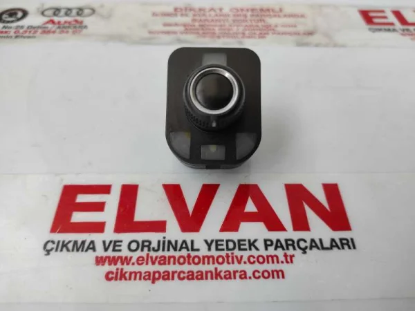 8K0959565C | Katlanır Ayna Ayar Düğmesi | Audi A4, A5, Q5 VAG