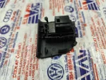 5E0867186 | Skoda Octavia Arka Sağ Cam Düğme Çerçevesi - 2
