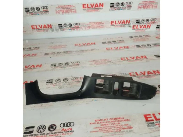 5C7867255D | VW Jetta Sol Ön Cam Düğmesi Çerçevesi VAG