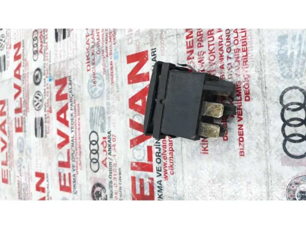6K0959855A | Cam Açma Düğmesi | VW Polo - Seat Cordoba, Inca, Toledo VAG