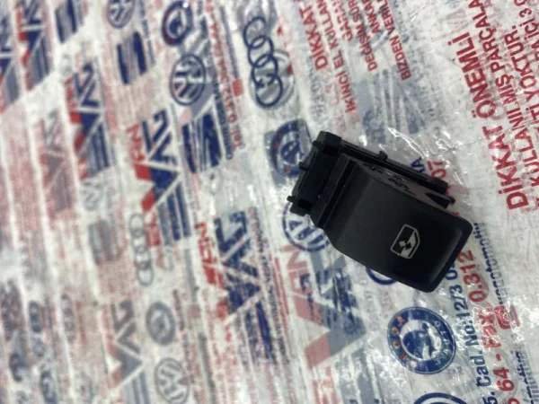 5G0959855M | Cam Açma Düğmesi | VW Golf, Passat, Touran VAG