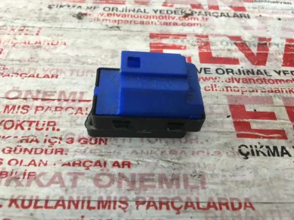 1T0962125A | Merkezi Kilit Düğmesi | VW Caddy, Touran VAG