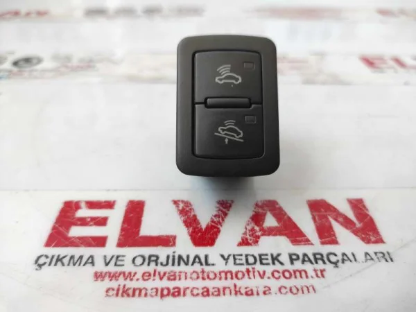 8P0962109 | Alarm Düğmesi VAG