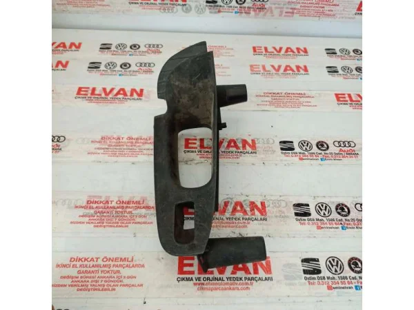 8K0868393A | Arka Kapı İç Açma Kolu Çerçevesi | Audi A4, A5 VAG