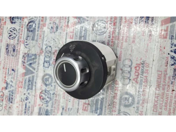 7P6941435D | VW Touareg Yokuş İniş Destek Düğmesi VAG