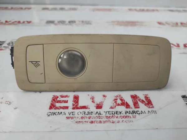 7P6947133 | VW Touareg İç Okuma Lambası VAG