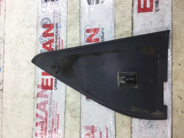 6J8839972 | Seat Ibiza Arka Kapı Cam Çıtası VAG