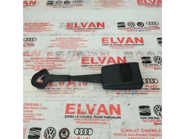 8E0857755C | Audi A4 Emniyet Kemeri Tokası VAG