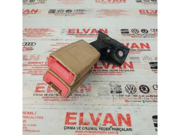 7L0857822C | VW Touareg Arka Emniyet Kemeri Tokası VAG