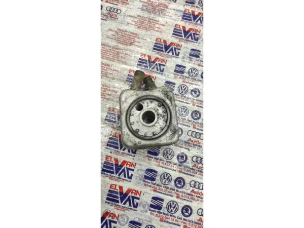 068117021B | Yağ Soğutucusu | VW Caddy, Crafter - Audi 100 Serisi, 200 Serisi - Seat Alhambra, Cordoba VAG