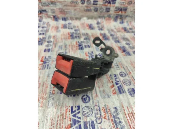 5F0857739 | Seat Leon Arka Orta Emniyet Kemeri Tokası VAG