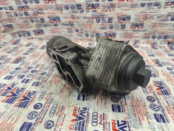 038117021B | Yağ Soğutucusu | VW Eos, Golf, Jetta - Audi A3, A4 - Seat Ibiza VAG