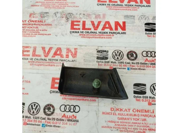8L0853992 | Audi A3 Çamurluk Ağzı Çıtası VAG