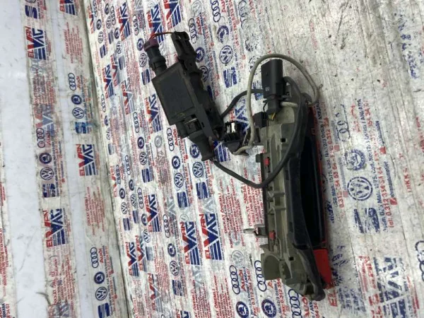4A0959981A | Isıtmalı Kapı Kilidi Beyni | Audi 100 Serisi, 80 Serisi, A4, A6, A8 VAG