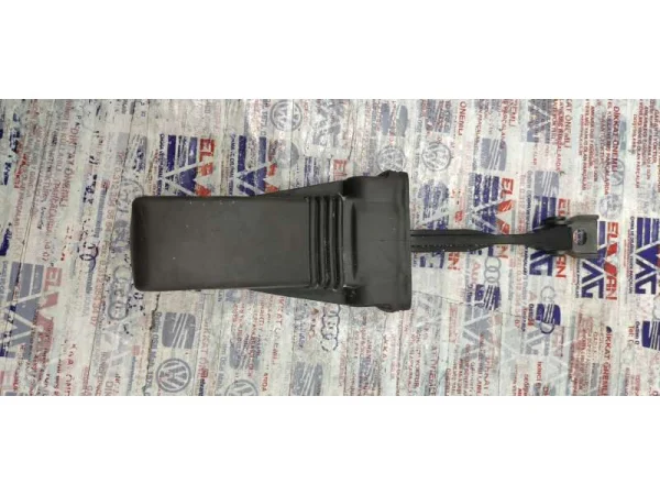 8W8837249 | Audi A5 Kapı Gergisi VAG