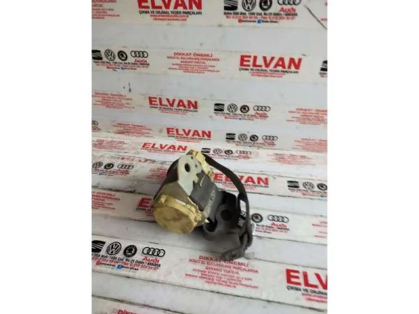 5J7857447A | Skoda Roomster Arka Orta Emniyet Kemeri VAG
