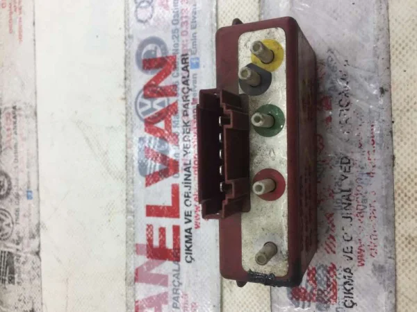 357907533 | VW Passat Klima Kontrol Ünitesi VAG